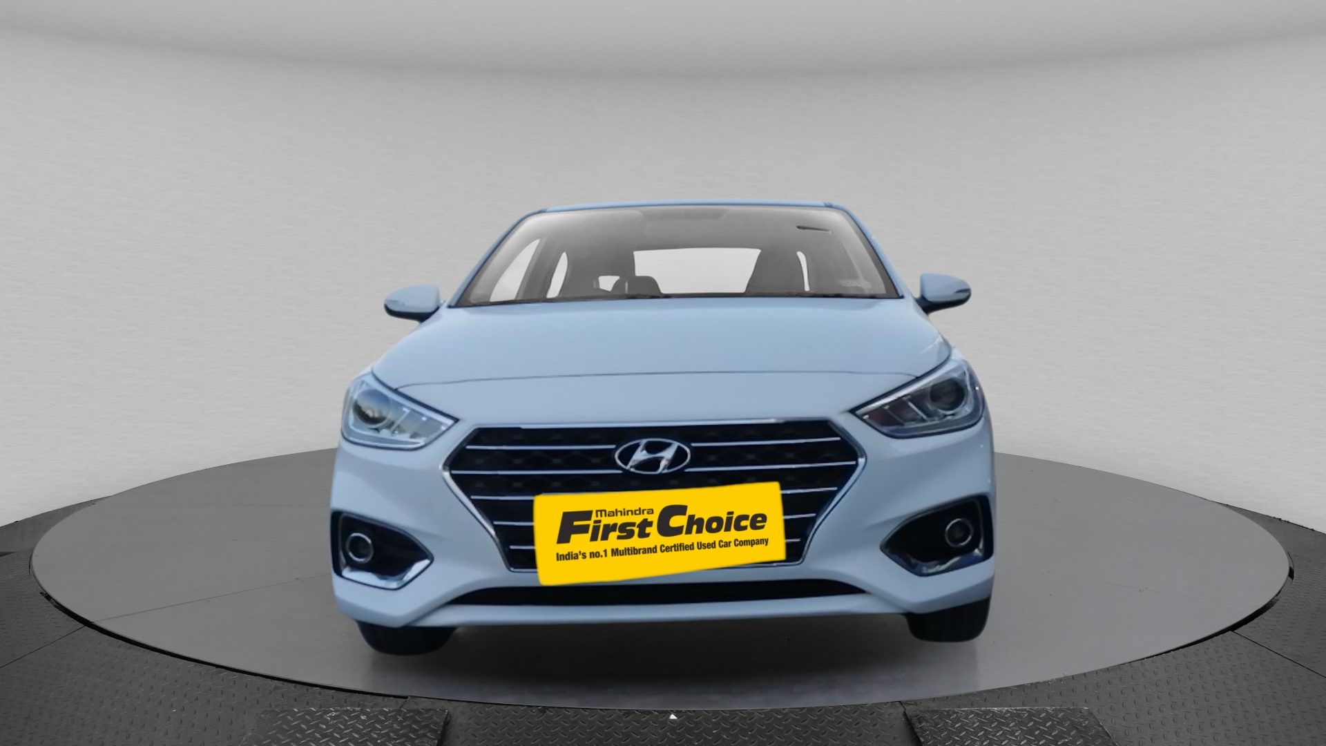 Hyundai Verna 1.6 Crdi Sx O - Mahindra First Choice